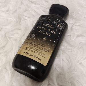 Into the night body lotion